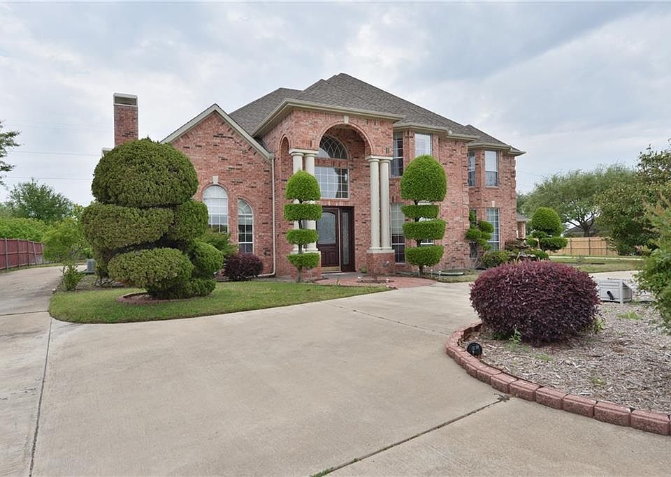 1st image of 126 Lakeview Dr
