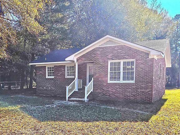 2nd image of 250 Dyson St