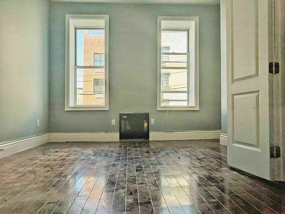 4th image of 302 Stockholm St #2M
