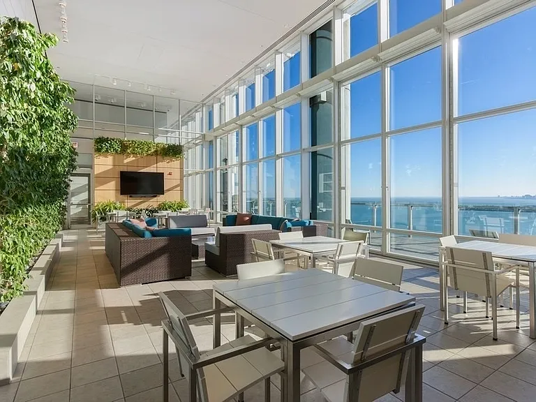 340 E Randolph St #5101 — Photo 21