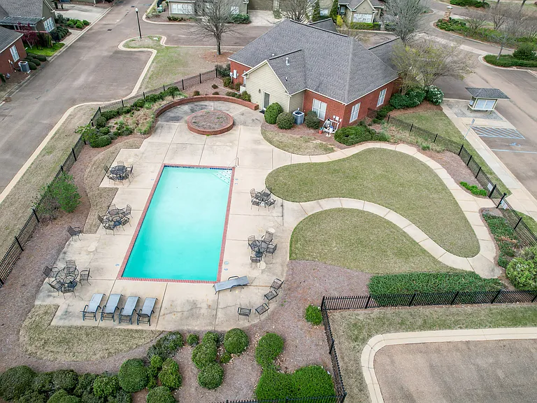 Club Pool