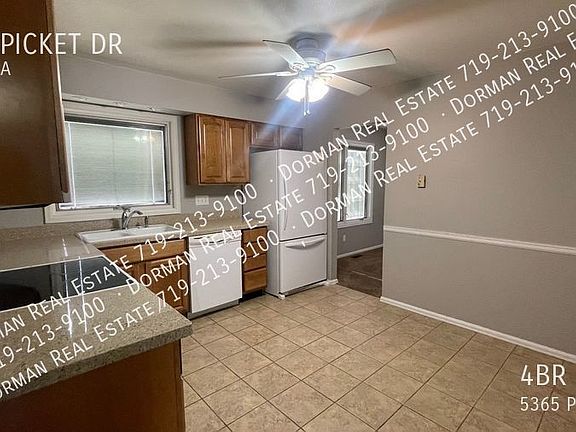 3rd image of 5365 Picket Dr