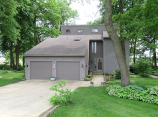 28933 Fulfs Rd, Sterling, IL 61081