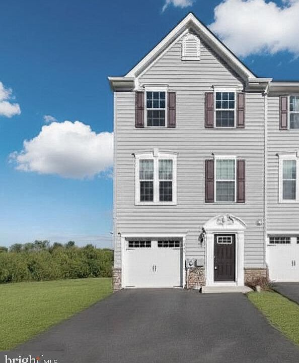 1st image of 1843 Honeysuckle Ct