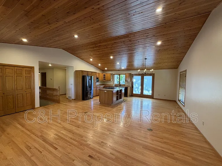3429 Powderhorn Cir — Photo 8