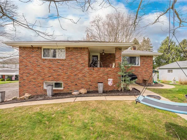 1401 Collins Ave, Clairton, PA 15025