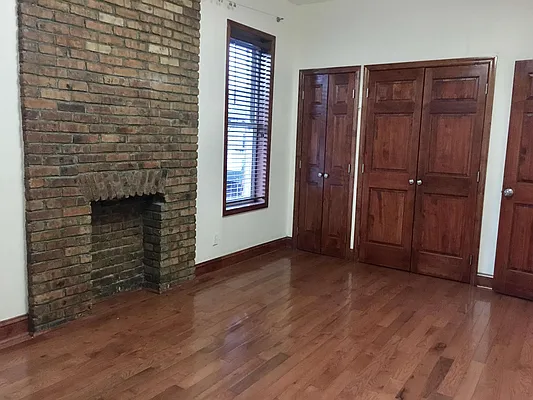 Rented by Lang Realty LLC | media 22