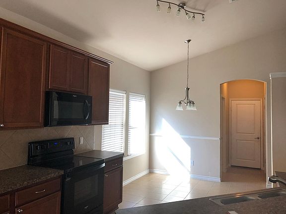 4th image of 12376 Ocean Spray Dr