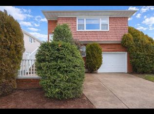 43 Cranford St #4, Staten Island, NY 10308