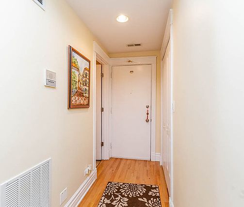 5th image of 3853 N Kedvale Ave APT A2