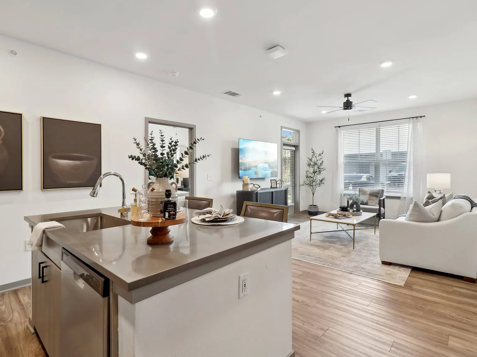 The Depot Luxury Apartments — Photo 1