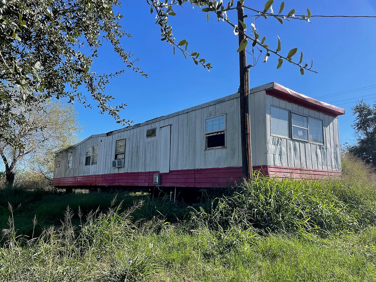Building Photo - 80 San Antonio St #STREET84