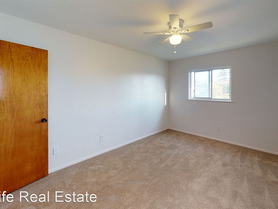2nd image of 1030 Isabella Ave APT D