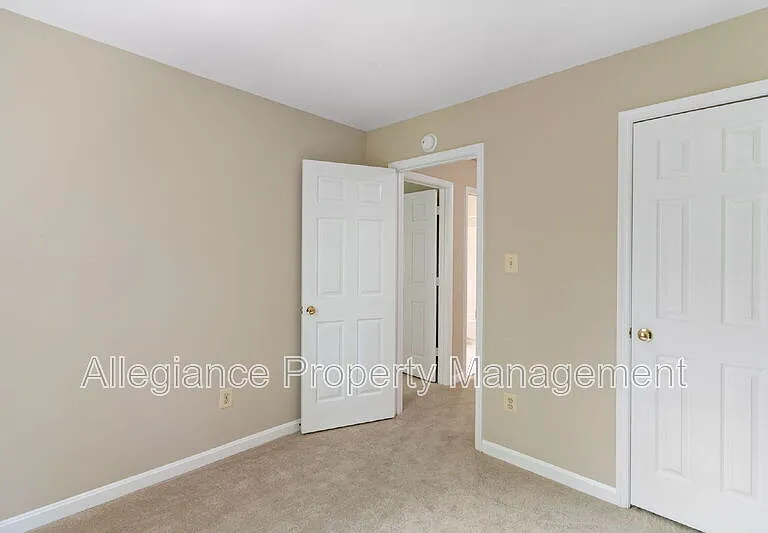 8073 Morning Meadow Ct — Photo 19