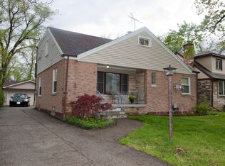 1114 Nichols Ln, Maywood, IL 60153