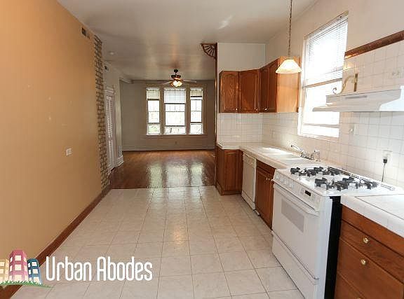 4th image of 3018 N Hoyne Ave #Ua2f