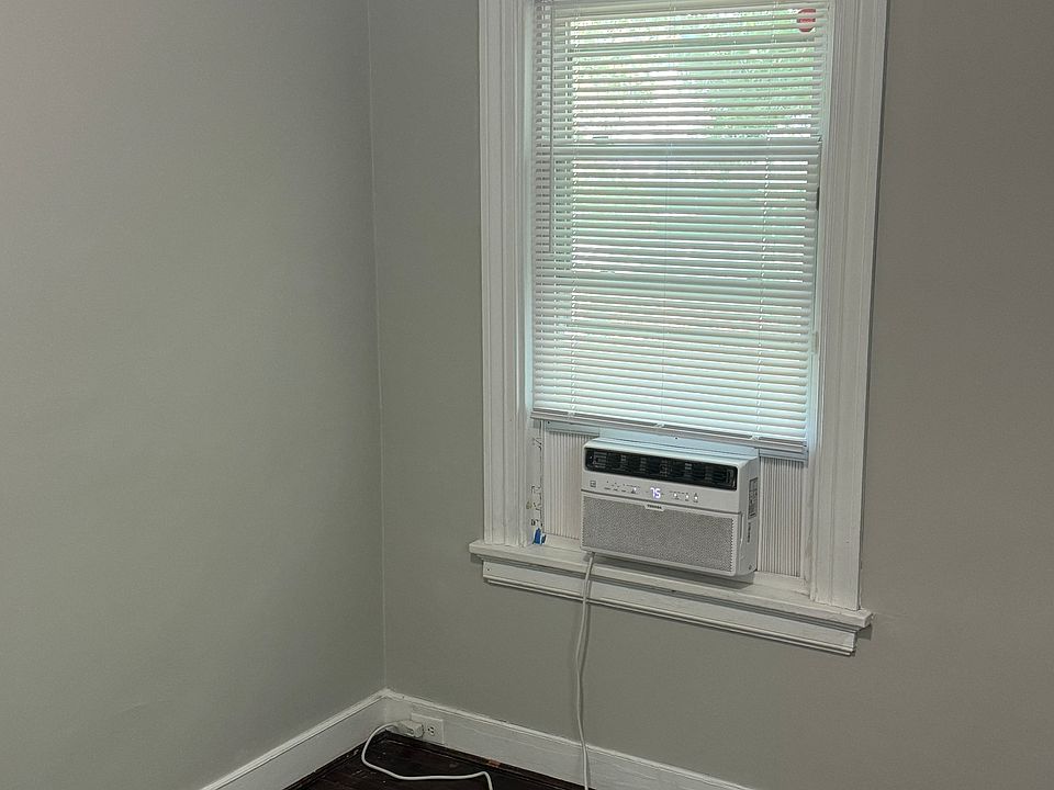 1st image of 2401 Langston Ave