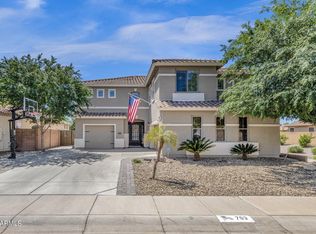 703 E Hummingbird Way, Gilbert, AZ 85297