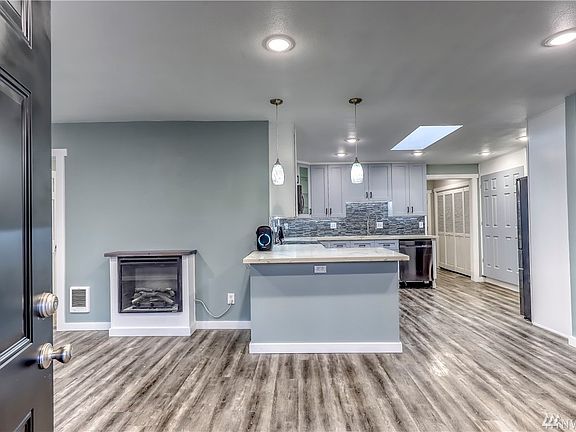 3rd image of 3709 C St