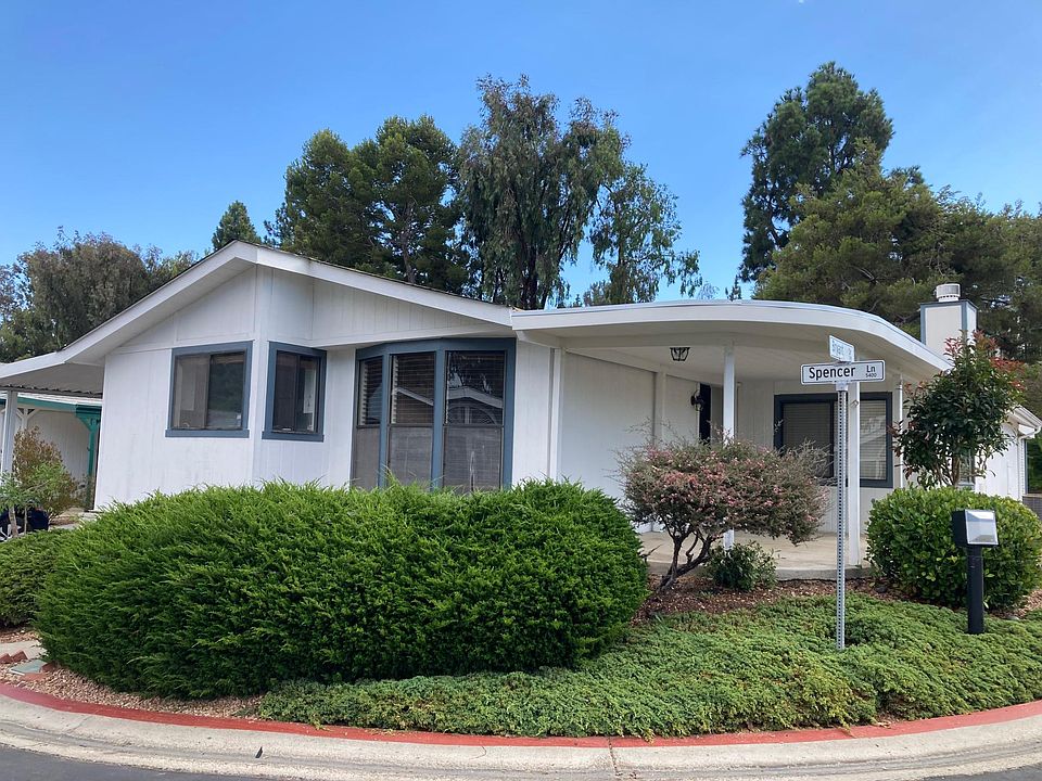 2nd image of 5415 Spencer Ln