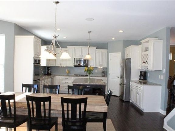 5th image of 2860 Lauren Meadows Dr