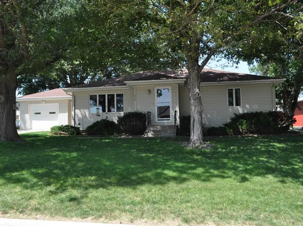 226 W 1st St, Halbur, IA 51444