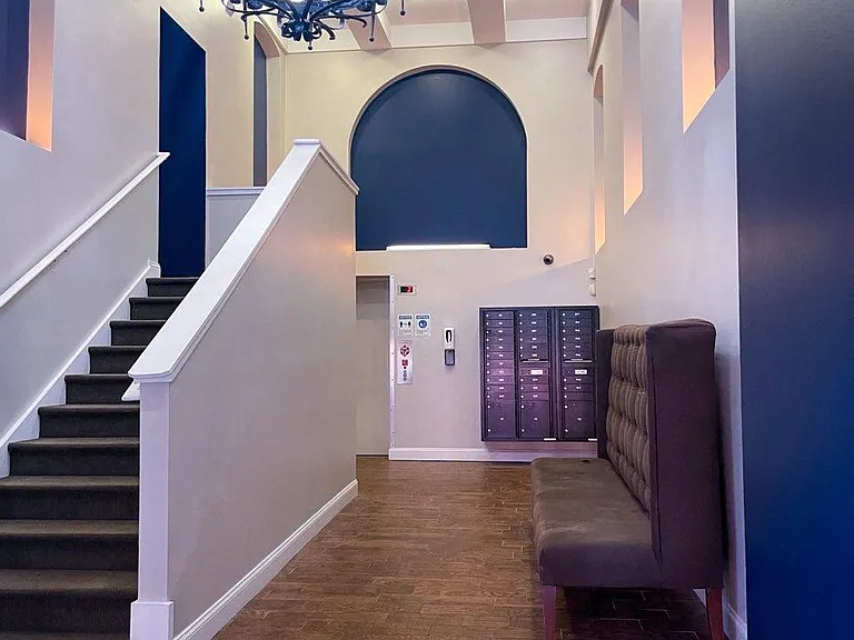 Frankford Lofts — Photo 22