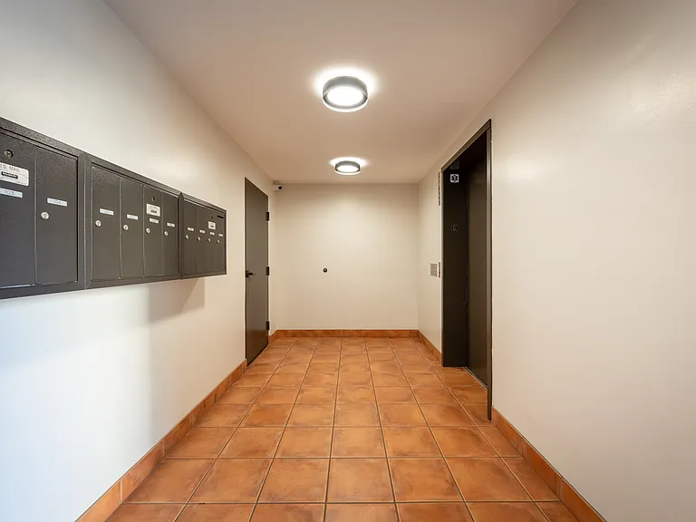 IMT Hoffman — Photo 16
