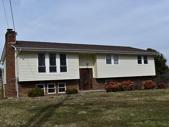 3rd image of 542 Pimlico Dr