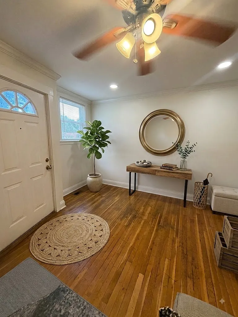 2 bed, 750 sqft, $3,000 — Photo 1