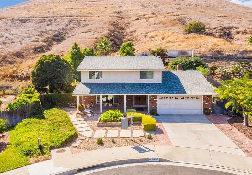 2nd image of 11299 Sweetwater Dr