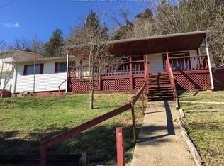 748 Klondyke Rd, Ripley, WV 25271