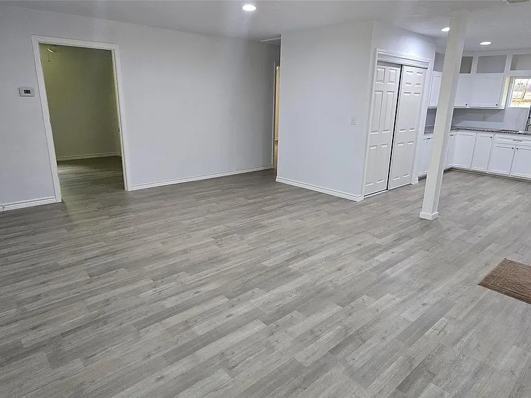 110 Hidden Cir — Photo 4