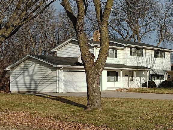 3rd image of 601 Elm Ave SE