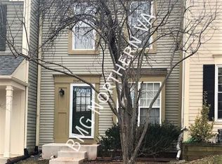 3045 Madden Ct, Herndon, VA 20171