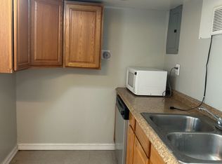 27924 Long St, Livonia, MI 48152