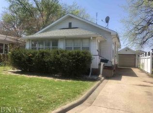 415 S Walnut St, Clinton, IL 61727