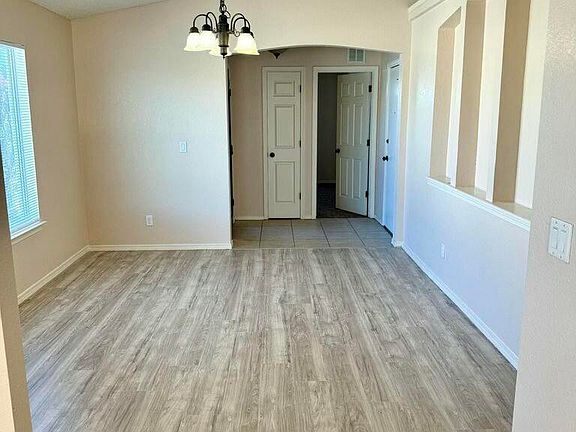 5th image of 12928 Enrique Gomez Ln