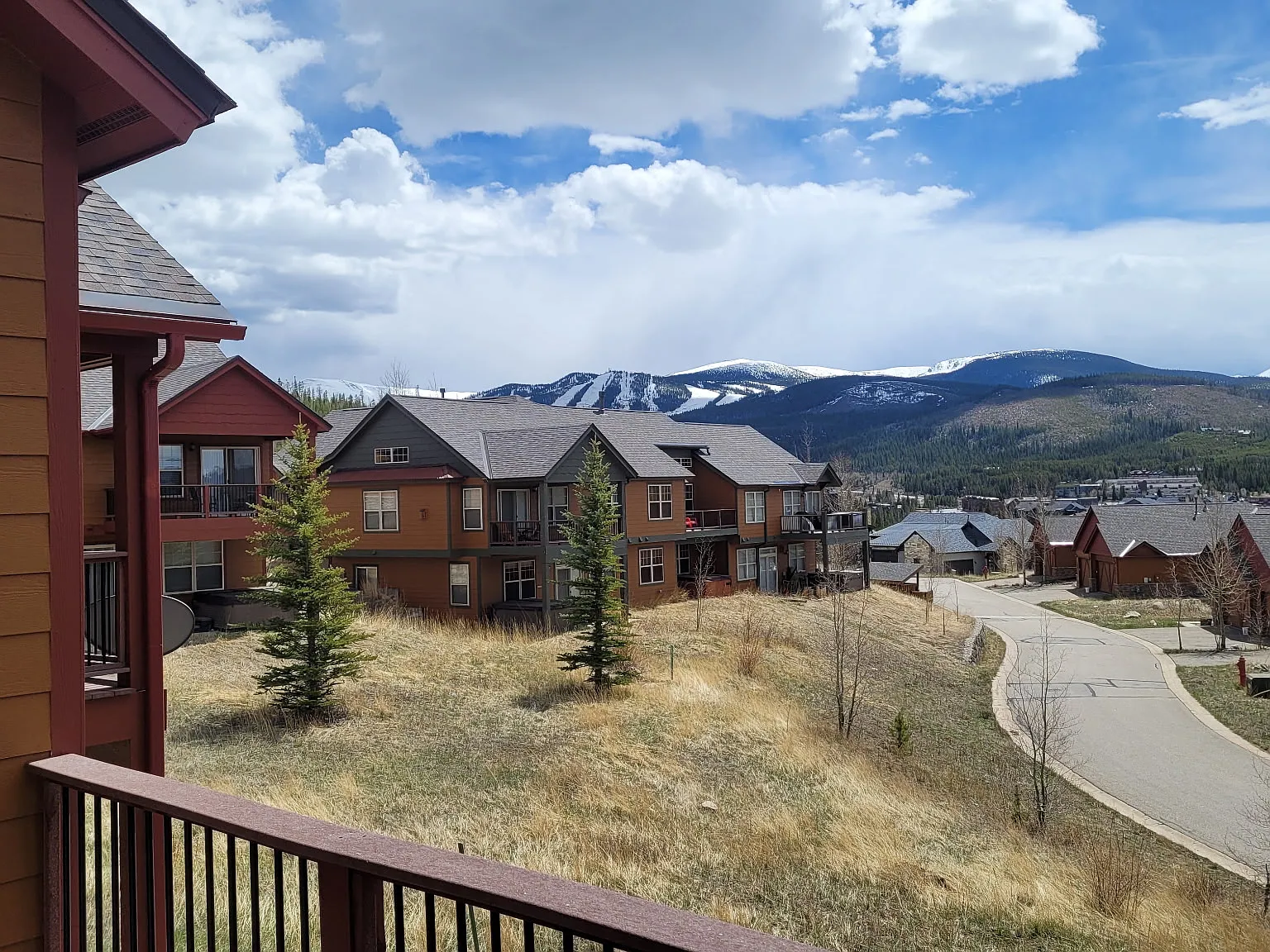 1110 Rendezvous Rd — Photo 4