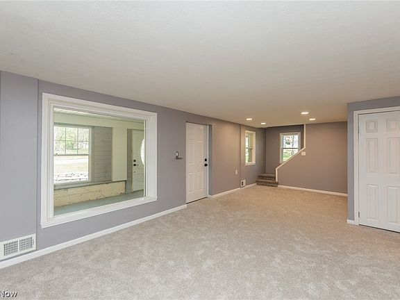 3rd image of 3679 Sanford Ave