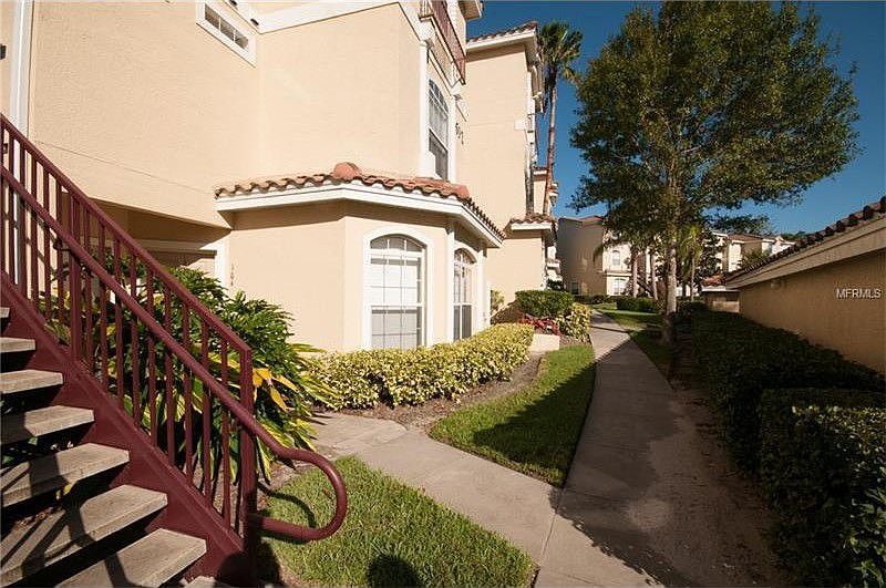1st image of 692 Seabrook Ct Unit 203