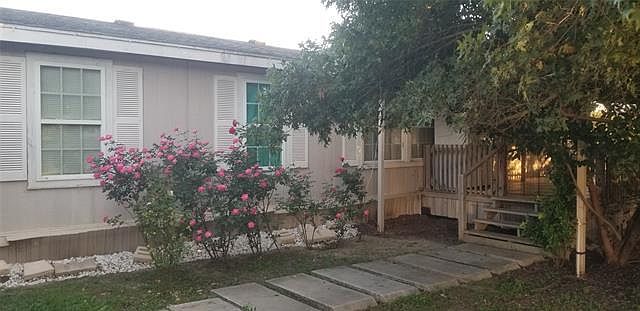 1st image of 4605 Fairview Dr