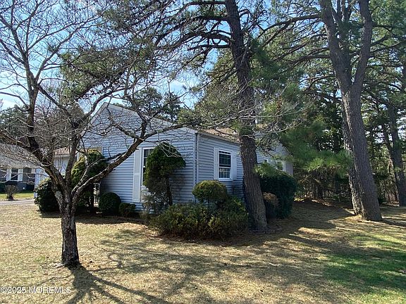 4th image of 108 Milford Avenue #55