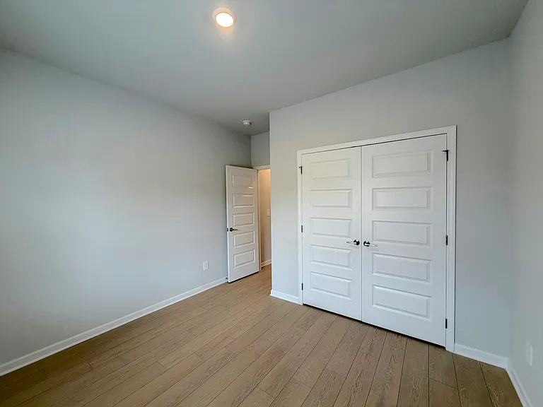 17969 Longleaf Dr — Photo 29