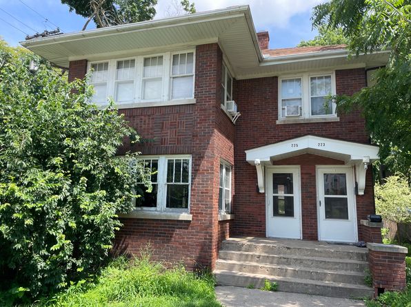 225 Regan St #225