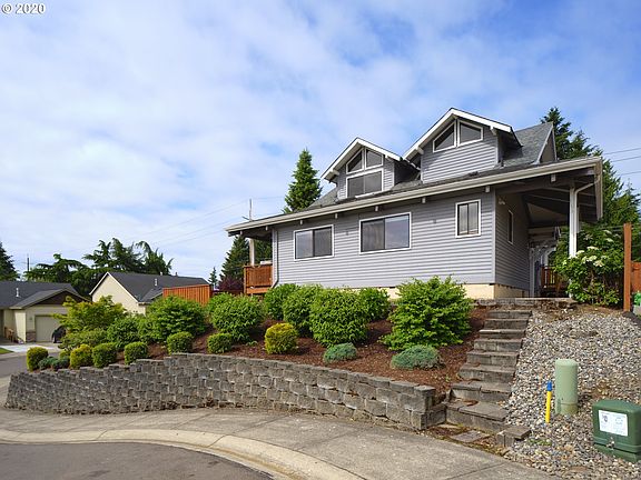 2nd image of 6500 NE 73rd Ct