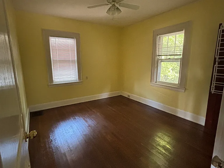 3805 Ault Park Ave — Photo 21