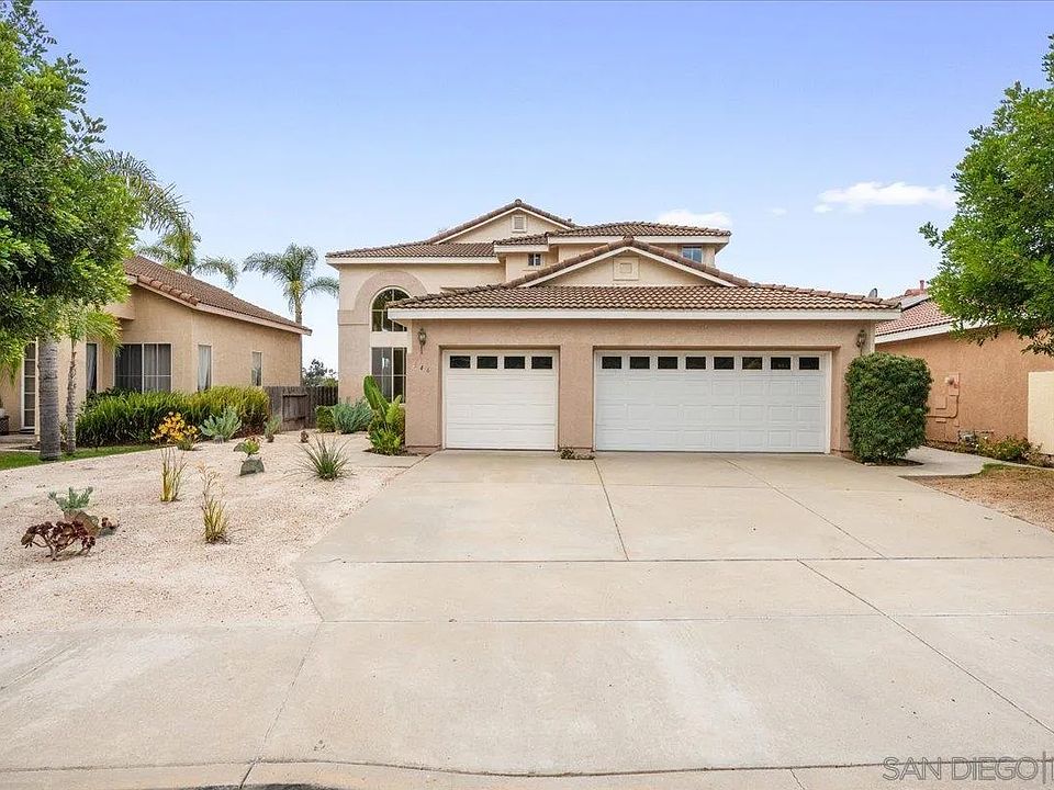 1st image of 546 Calle Capistrano