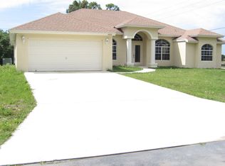 1692 SW Apricot Rd, Port Saint Lucie, FL 34953