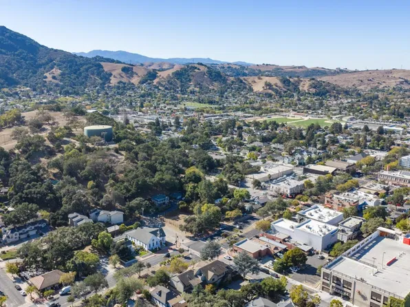 17205 Monterey St, Morgan Hill, CA 95037
